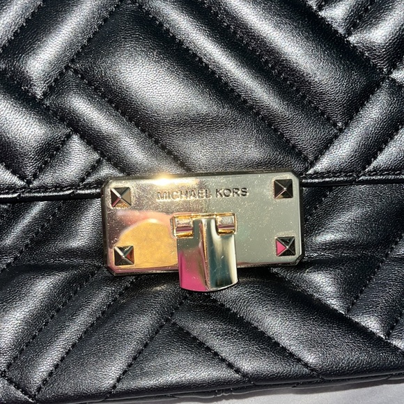 Michael Kors purse - Picture 6 of 11